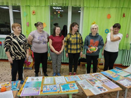 Родительское собрание в младшей разновозрастной группе   "Воспитание у детей младшего возраста самостоятельности в самообслуживании"                             Название новости не более 2 строк.