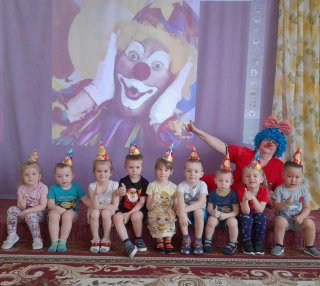 Праздник юмора и смеха!.